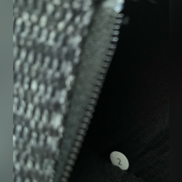 ⭐️ Host Pick ⭐️ Lululemon Stride Jacket *Soft Mini Check - Picture 6 of 10